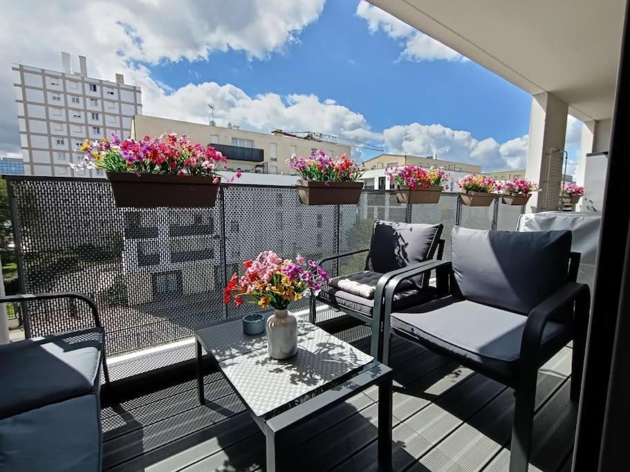 Appartement 4 Pieces - La Rose Des Yvelines - Classe 3 Etoiles ทรัปส์ ภายนอก รูปภาพ