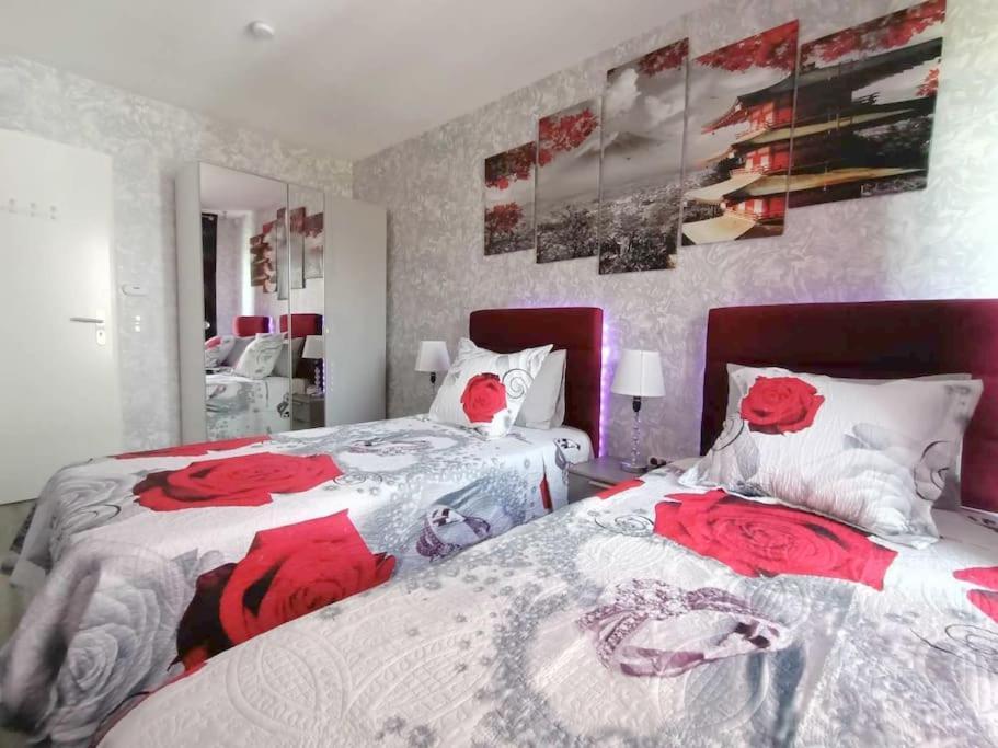 Appartement 4 Pieces - La Rose Des Yvelines - Classe 3 Etoiles ทรัปส์ ภายนอก รูปภาพ